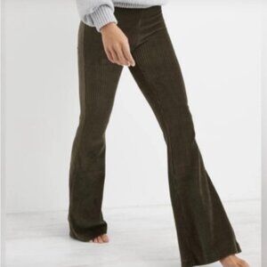 Aerie Groove On Velour Ribbed High Rise Flared Pants Women's Medium Olive Green